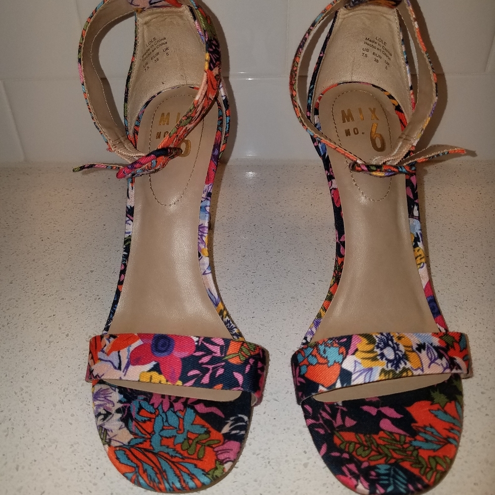 Mix No.6 Heels - Picture 2 of 7